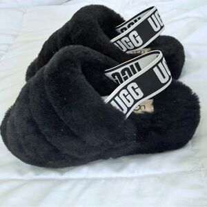 Size 5 Fluff Yeah UGG Slippers